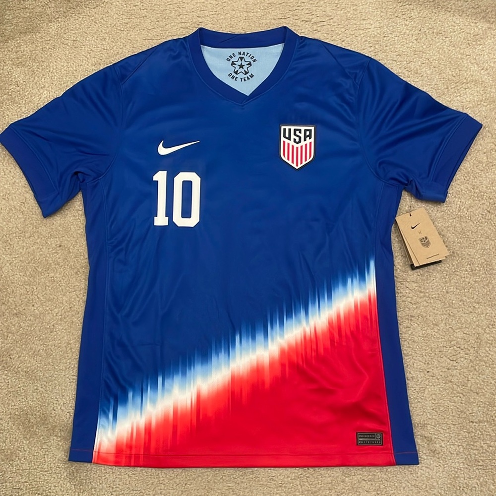 Nike Pulisic USMNT Away Jersey 2024 men size L NWT